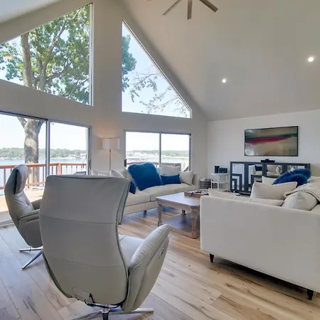 Grove Hideaway Vacation Rental With Boat Dock!